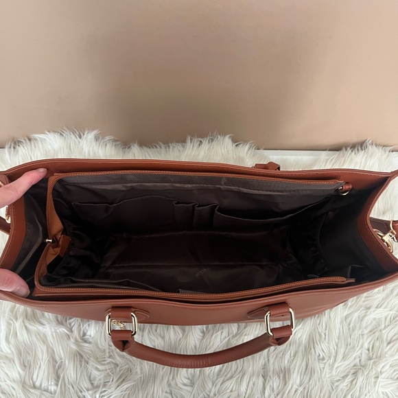 {Lovevook} Crossbody Vegan Leather Laptop Tote Bag in Brown - Picture 10 of 12